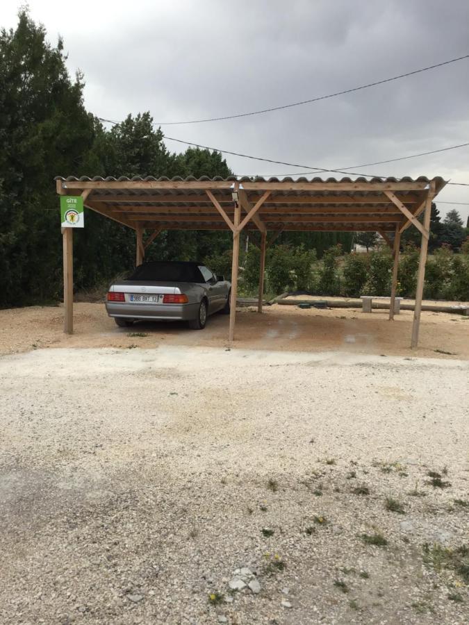 Appartement Partie De Mas En Campagne à Cavaillon Extérieur photo